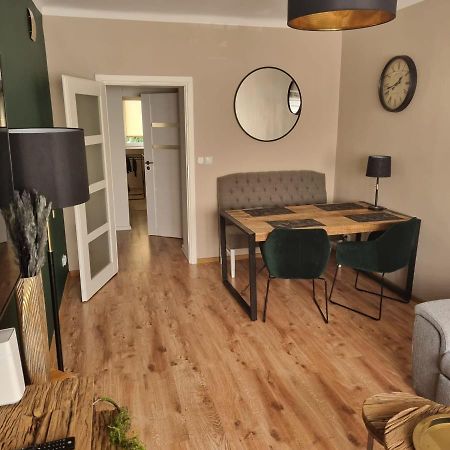 Apartament.Wolnosc Daire Varşova Dış mekan fotoğraf